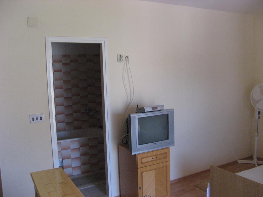 Guest House Jelsa Елса Номер фото