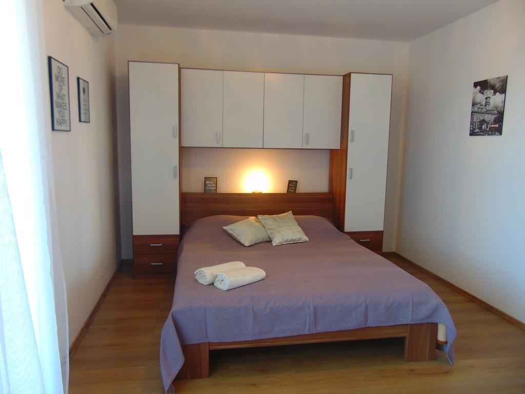 Guest House Jelsa Елса Экстерьер фото